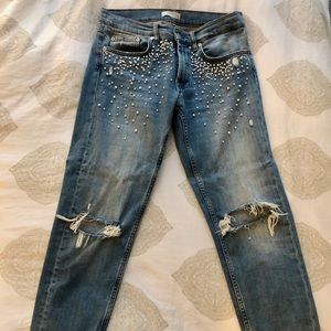 Sold ❤️Zara Pearl Jeans